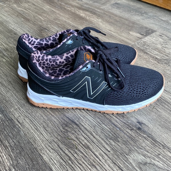 New Balance soft spike golf shoes - Picture 1 of 6